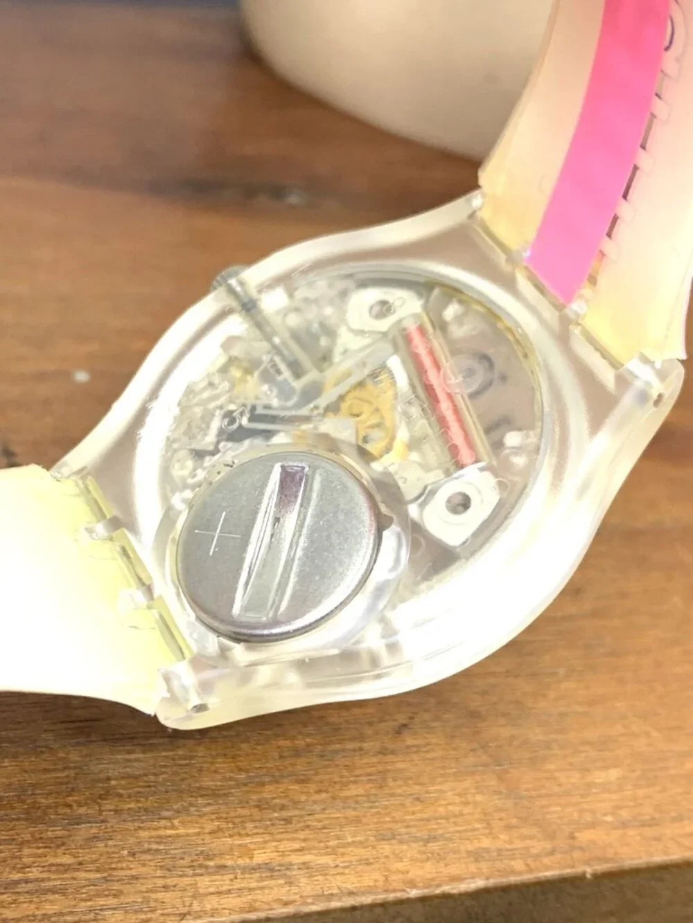 Swatch Unisex Watch GK209C Miami Swiss Quartz Pink Blue Rubber Vintage 1994 34mm